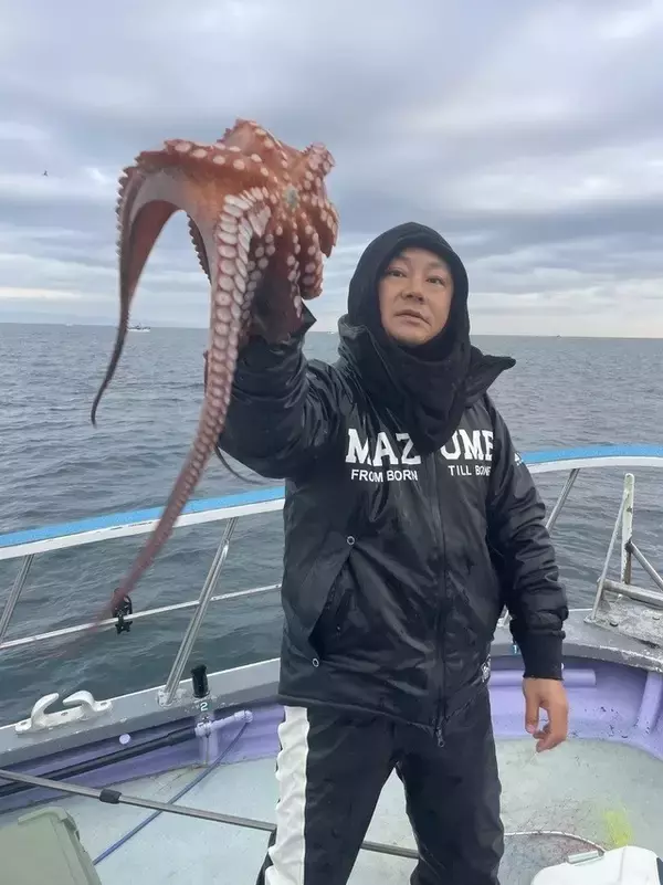 「【釣果速報】茨城県日立丸でマダコが超快釣！サイズも最大3.5kgと釣りごたえバッチリ！週末はモンスタータコを狙いに行きませんか？」の画像