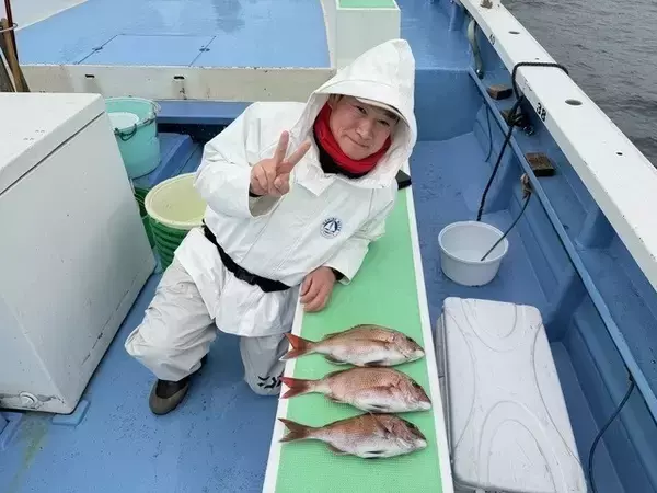 「【釣果速報】神奈川県大松丸で3.00kgのマダイをゲット！今後に期待！とことん楽しみたい方はぜひ乗船を！」の画像