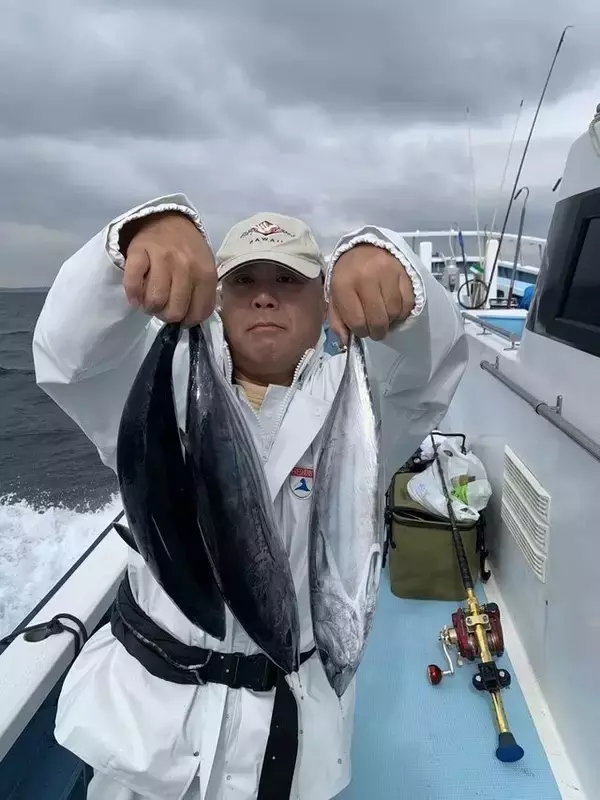 「【釣果速報】神奈川県愛正丸で大人気のキハダマグロ釣行！船長厳選のポイントで大物ヒットの大熱戦！今後も爆釣の予感！」の画像