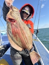 【釣果速報】立派すぎ！千葉県第三松栄丸で3.97kgの巨大ヒラメゲット！海に引きずり込まれそうな勢いの引きを体感せよ！