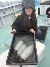 【釣果速報】神奈川県藤八丸で1.10kgのアオリイカをキャッチ！絶品アオリイカを自分の手で釣り上げてみませんか？