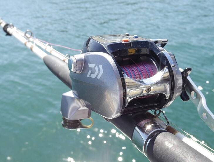 明石丸で福岡・玄界灘の落とし込み・夜焚きイカ・イサキ・マダイ・メダイ釣りを楽しもう！釣果＋各種サービス総まとめ