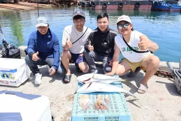 「【釣果速報】兵庫県魚英で94cmブリ上がる！明石の海のモンスターと勝負したいなら今すぐ予約を！」の画像