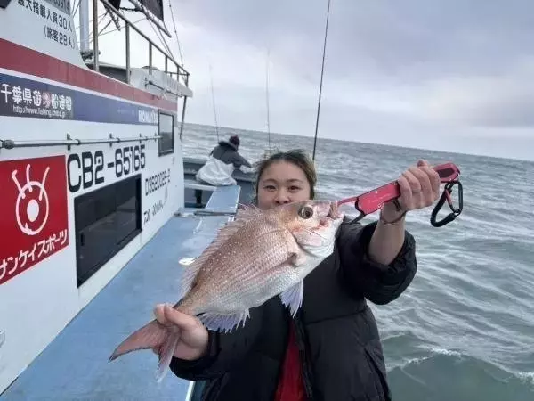 【釣果速報】千葉県優光丸で最大1.50kgのマダイをゲット！他イシダイも釣れ、釣行は大充実！
