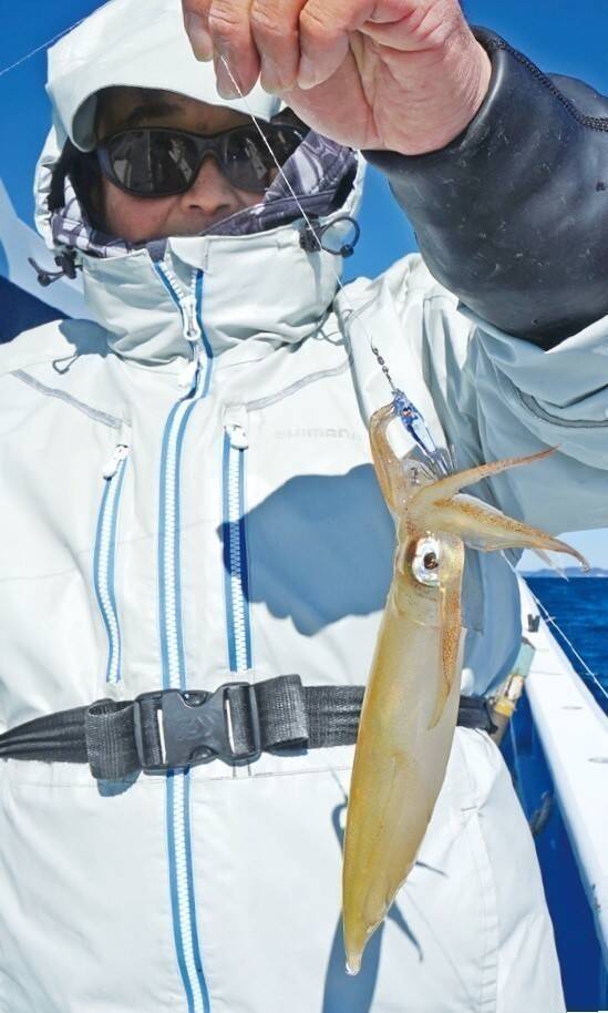 今年はちょっとテクニカル！？深場マルイカ城ヶ島沖でスタート