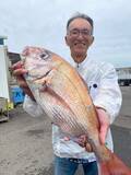 「【釣果速報】茨城県大春丸で驚異の7.58kgマダイゲット！活性上々で豪華なゲストが釣れる最高のシーズンに突入！」の画像1