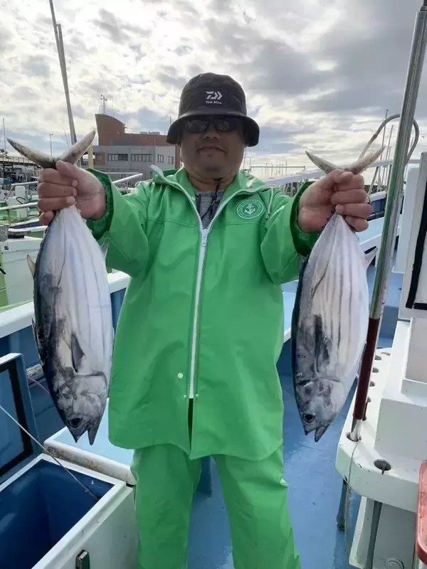 「【釣果速報】神奈川県愛正丸はカツオ・キハダマグロが連日大漁！今回は48.00kgの大物キャッチ！この勢いに今すぐ乗ろう！」の画像