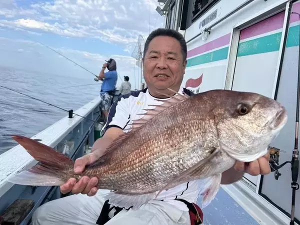 「【釣果速報】千葉県梅花丸で6.44kgの特大マダイ出た！次にビッグワンを手にするのはあなたかも？！」の画像