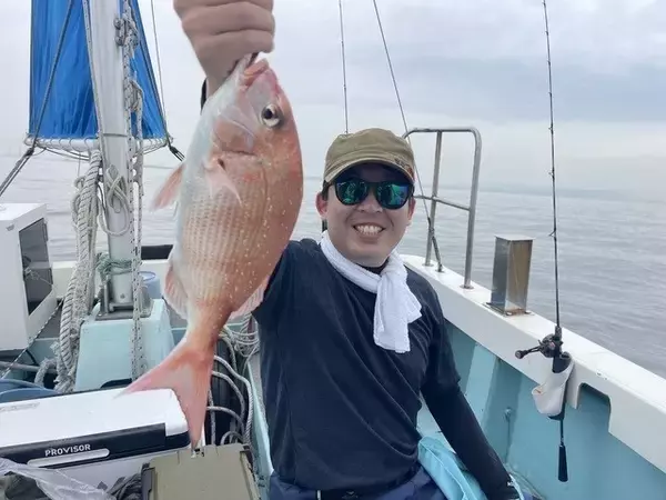 「【釣果速報】神奈川県村本海事でマダイ好調！3.30kgのどっしりサイズ上がる！大鯛の引きを存分に感じられる大満足の釣行に！」の画像