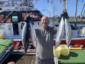 【釣果速報】茨城県日立丸でカツオ好調！3.00kgのどっしりサイズ上がる！青物の引きを存分に感じられる大満足の釣行に！