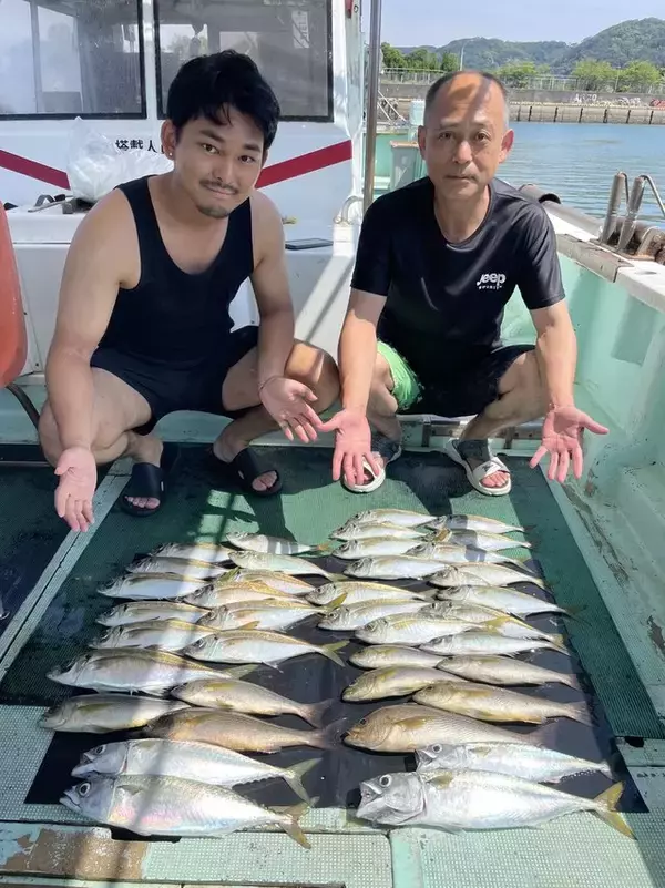 「【釣果速報】和歌山県淡隆丸はマサバ・マアジが連日大漁！今回は48cmの大物キャッチ！この勢いに今すぐ乗ろう！」の画像