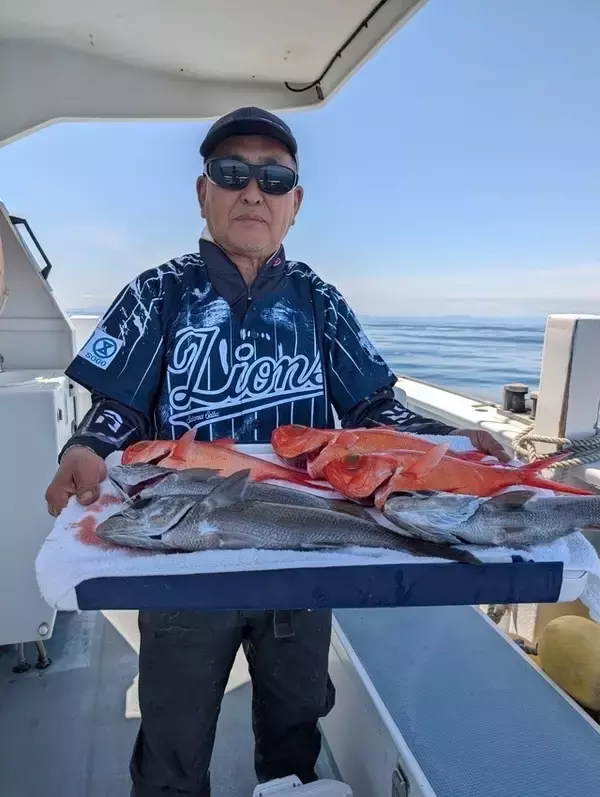 「【釣果速報】クロムツ・キンメダイなど豪華魚種揃う！神奈川県太郎丸ならお土産確保間違いなし！」の画像