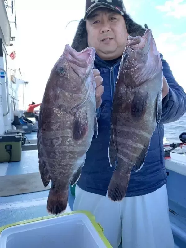 「【釣果速報】茨城県幸栄丸で最大1.80kgのマハタキャッチ！ゲストに、ヒラメ、キントキ、メバルなど大満足の釣果！」の画像