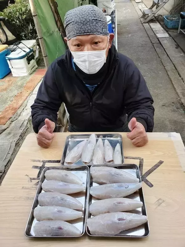 「【釣果速報】兵庫県釣り船 名田屋で極旨ショウサイフグが大漁！質・量ともに大満足の釣りに出発だ！！」の画像
