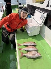 【釣果速報】茨城県宗和丸で2.00kgの大型マダイをキャッチ！メバルのアタリも好調！人気者を一気にゲットできるリレー船が今、大人気！