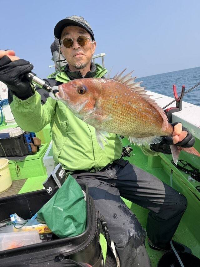 【釣果速報】茨城県宗和丸で2.00kgの大型マダイをキャッチ！メバルのアタリも好調！人気者を一気にゲットできるリレー船が今、大人気！