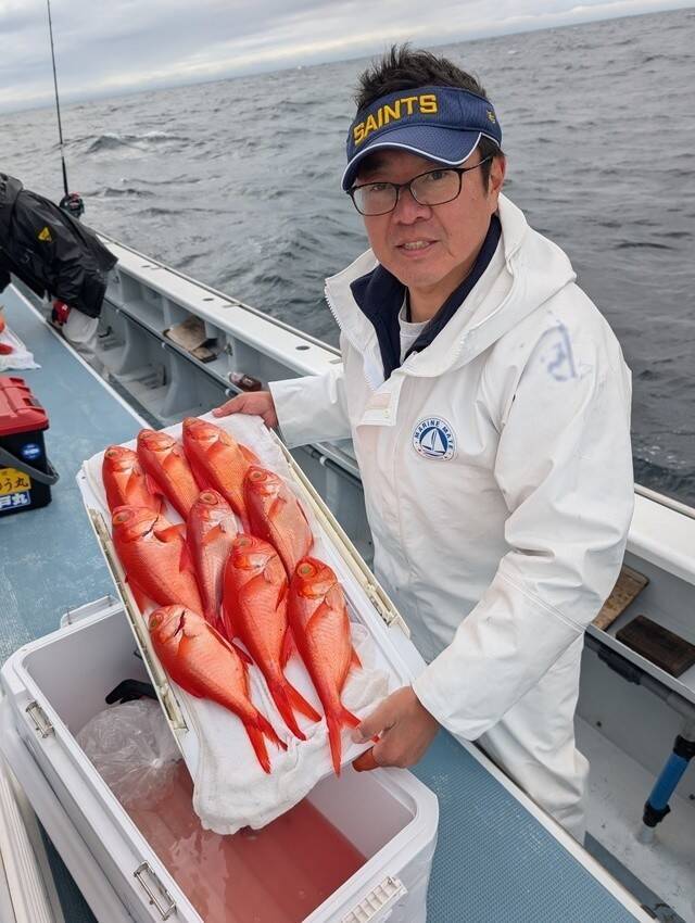 【釣果速報】神奈川県太郎丸で良型キンメダイゲット！クロムツもヒット炸裂！今釣らなくていつ釣るの！