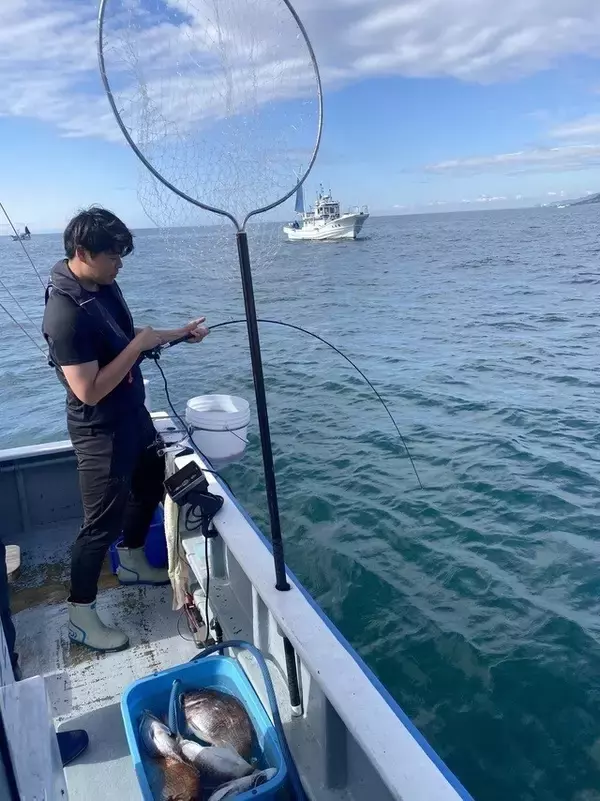 「【釣果速報】基本が大事！最大3.50kgのマダイ釣れる！静岡県山大丸で今すぐ自己記録を更新だ！」の画像