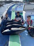 「【釣果速報】神奈川県大松丸で50kgのキハダ上がる！カツオもアタリ祭り！ノッてる今、大物ゲットの夢を掴め！」の画像1