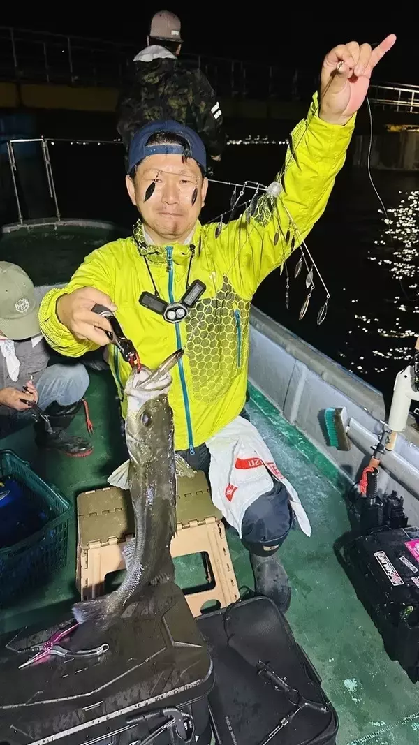 「【釣果速報】千葉県TARGETで良型シーバスが釣れ続く！不意の大物に39cmのキジハタが登場！？今後の釣行にも期待大！」の画像