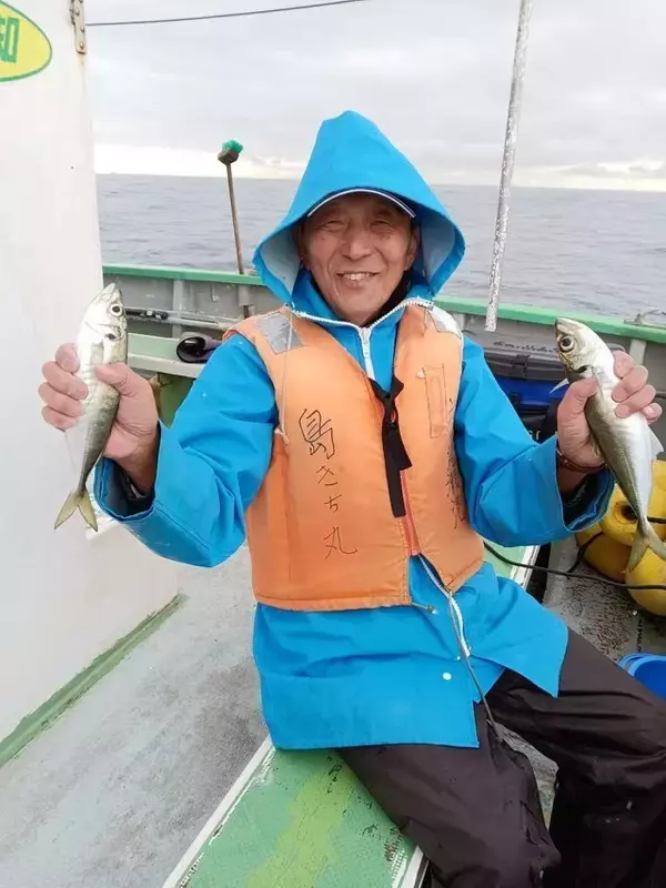 「【釣果速報】神奈川県島きち丸で釣れるアジは25～36cmと中型＆大型ばかり！サイズ狙いの方はぜひ乗船を！」の画像