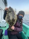 「【釣果速報】茨城県植田丸で誰もがうらやむ3.40kgヒラメをキャッチ！初めて船釣りに挑戦した女性アングラーも好釣！あなたも乗船してヒラメ三昧しませんか？」の画像2