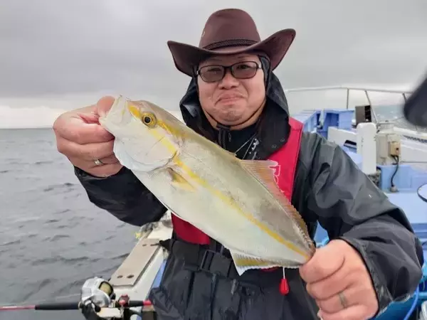 【釣果速報】神奈川県丸伊丸で良型カンパチゲット！イナダ＆イサキも登場で大満足の釣果に！乗船するなら今でしょ！