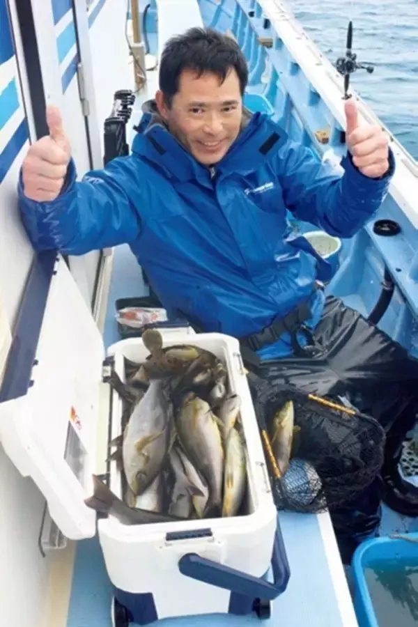 「待ってました大イサキ！ 洲ノ崎沖で快釣スタート」の画像