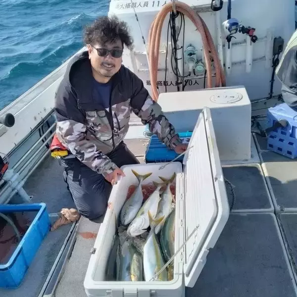 「【釣果速報】福岡県明石丸でスペシャルゲストの極太クエキャッチ！あなたも今すぐ自己最高記録を更新しに行こう！」の画像