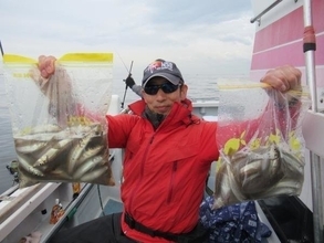 【釣果速報】シロギス続々ヒットでお土産いっぱい！あなたも神奈川県長崎屋で食べ頃サイズを狙おう！