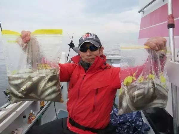 【釣果速報】シロギス続々ヒットでお土産いっぱい！あなたも神奈川県長崎屋で食べ頃サイズを狙おう！