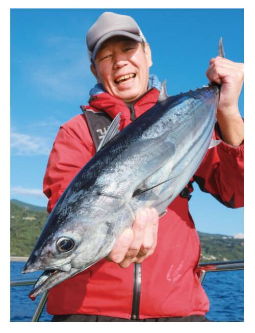 小田原沖のイナダ五目で隊長がやらかした！？色いろ釣れて楽しいよの巻