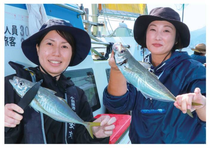 小田原沖のイナダ五目で隊長がやらかした！？色いろ釣れて楽しいよの巻