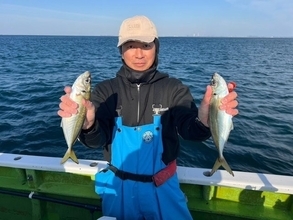 【釣果速報】神奈川県政信丸で40cmのジャンボサイズをはじめ良型主体中心でアジヒット！ポイントを熟知する船長が大満足の釣行をナビゲート！