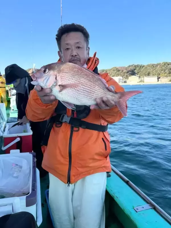 【釣果速報】デカアジ・マダイが短時間でどんどん釣れる！神奈川県網屋丸の釣行でクーラーボックスを人気魚種でいっぱいにしよう！