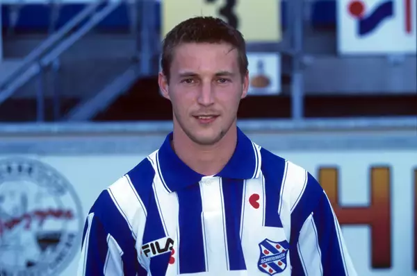 ファン・ニステルローイの元同僚、セカンドキャリアは害獣駆除業者