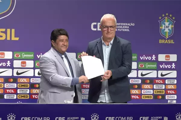 「ブラジル代表、ついに2026年W杯に向けた正式な新監督が決定」の画像