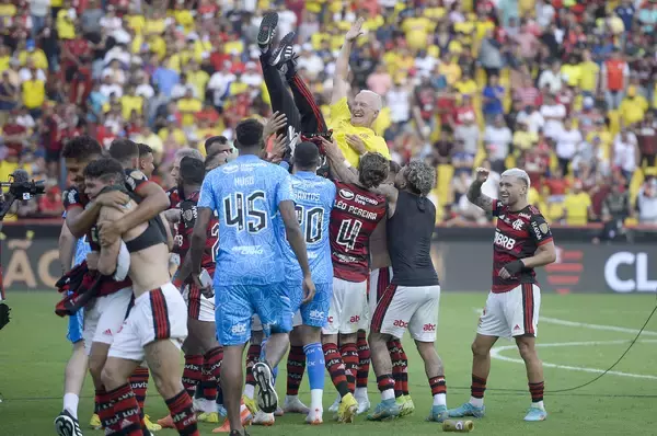 「ブラジル代表、ついに2026年W杯に向けた正式な新監督が決定」の画像