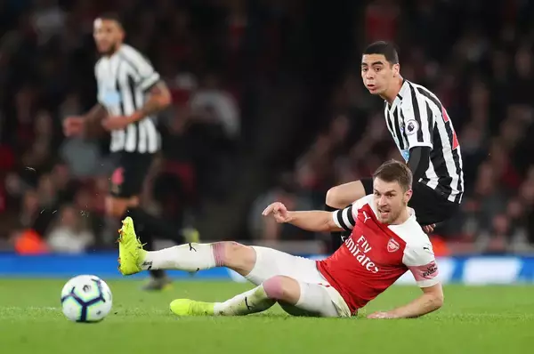 「ラグビーの祭典がいよいよ日本で。 サッカーと“二刀流”だった選手も」の画像