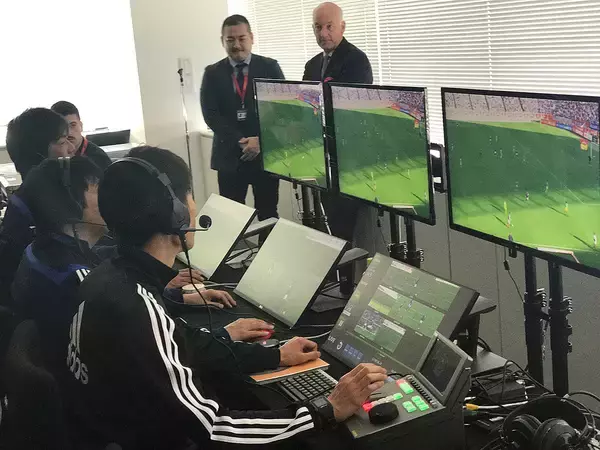 「J1への正式導入決定。VARの“日本デビュー”で見えた現状と課題」の画像