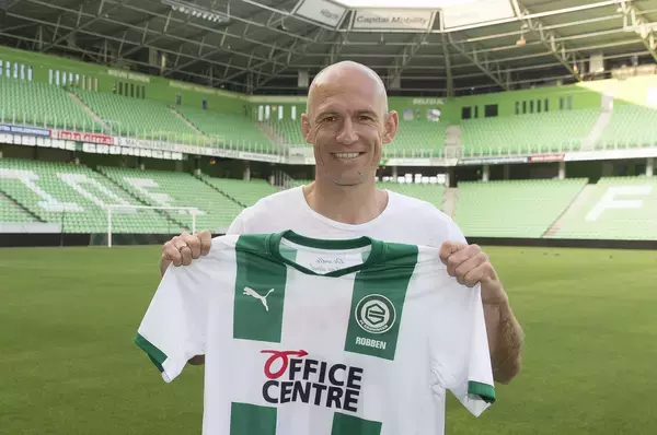 オランダ各クラブが実施中のオークション、出品アイテムの一部を紹介