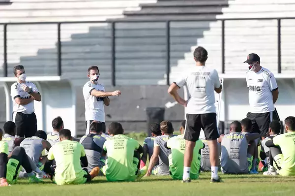 「元J戦士ラモン・メネゼス、名門バスコで監督人生最大の挑戦」の画像