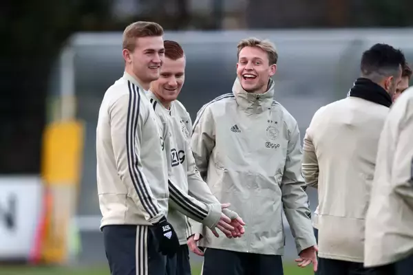 「サガン鳥栖アカデミーの新たな試み。AI分析を育成現場に導入する理由」の画像