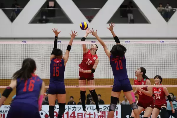 「制御工学からサッカーへ。数理モデルによる解析で新しいスポーツの見方を提示する研究者」の画像