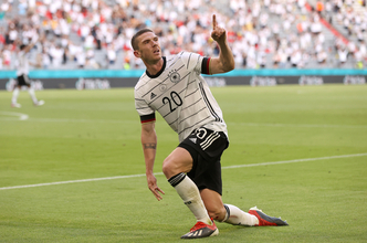 ユニフォーム交換を拒否され…ゴセンスがEURO2020でCR7を凌駕