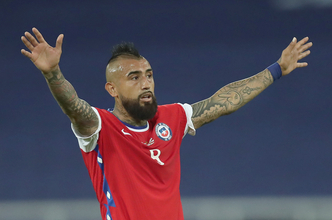 コパ・アメリカでチリ代表に不祥事。ビダルらが部外者をホテルに招き入れる