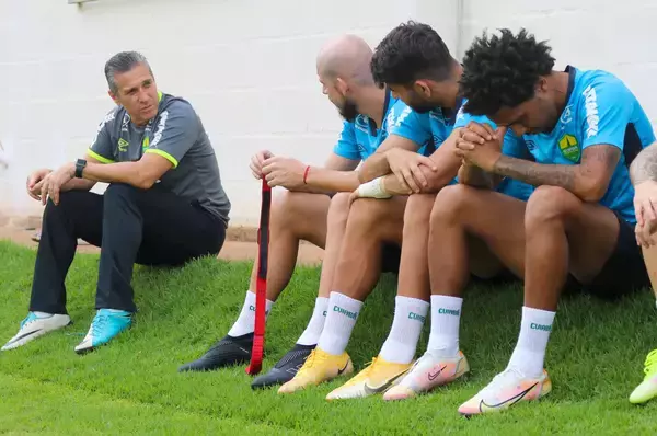 「鹿島で活躍したジョルジーニョ監督、クイアバーを変貌させた手法とは」の画像