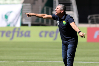 鹿島で活躍したジョルジーニョ監督、クイアバーを変貌させた手法とは