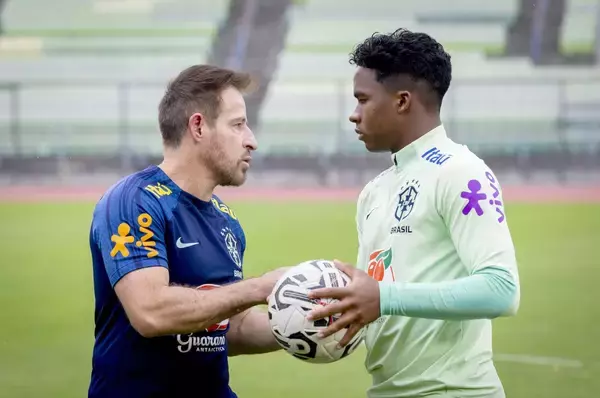 「五輪3連覇を目指したブラジル、南米予選敗退で組織の大改革へ」の画像