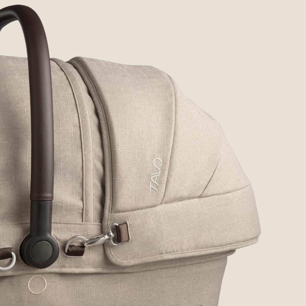 【犬オーナー必見！】“もしもの衝撃”から大切な愛犬をしっかりサポート。TAVOの多機能ペットギア「Maeve™」を推したい理由